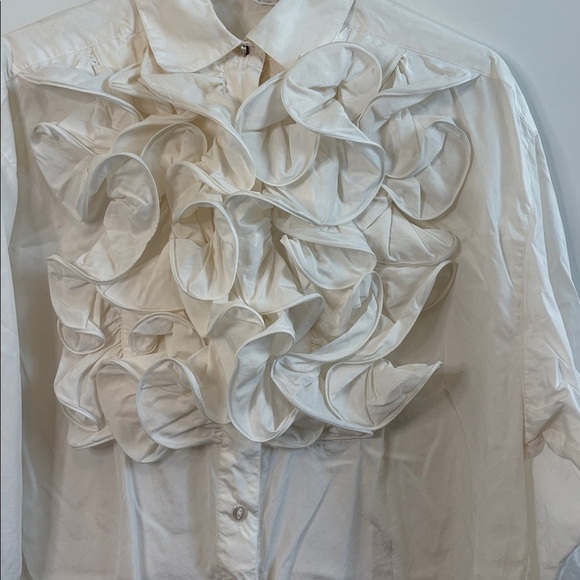 Perry Ellis White Ruffle Button-Up Blouse with Ruffle Cuffs. Vintage - Picture 9 of 10